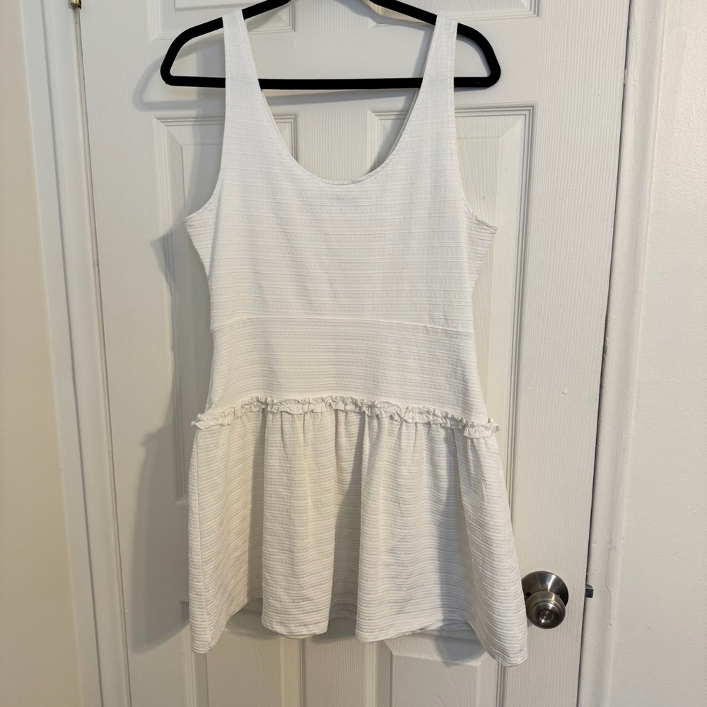 Ali & Jay White Textured Cutout Tennis Dress | Size Medium - Picture 3 of 3